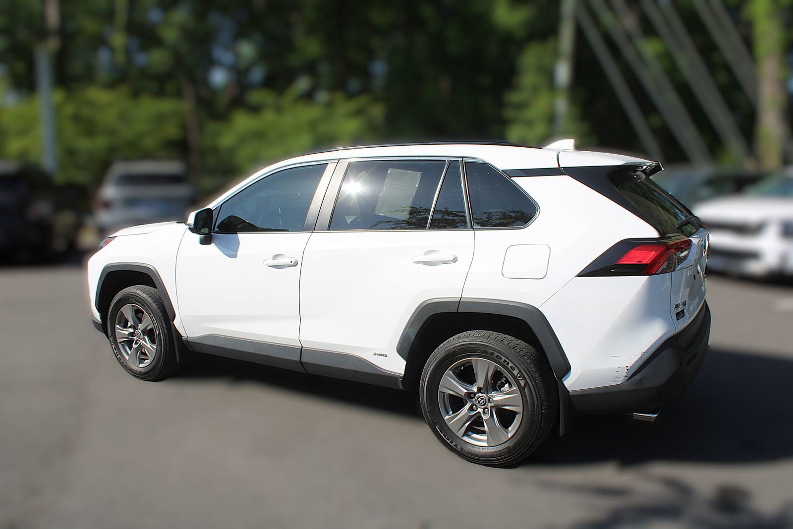 Used 2024 Toyota RAV4 XLE AWD/4WD image 6