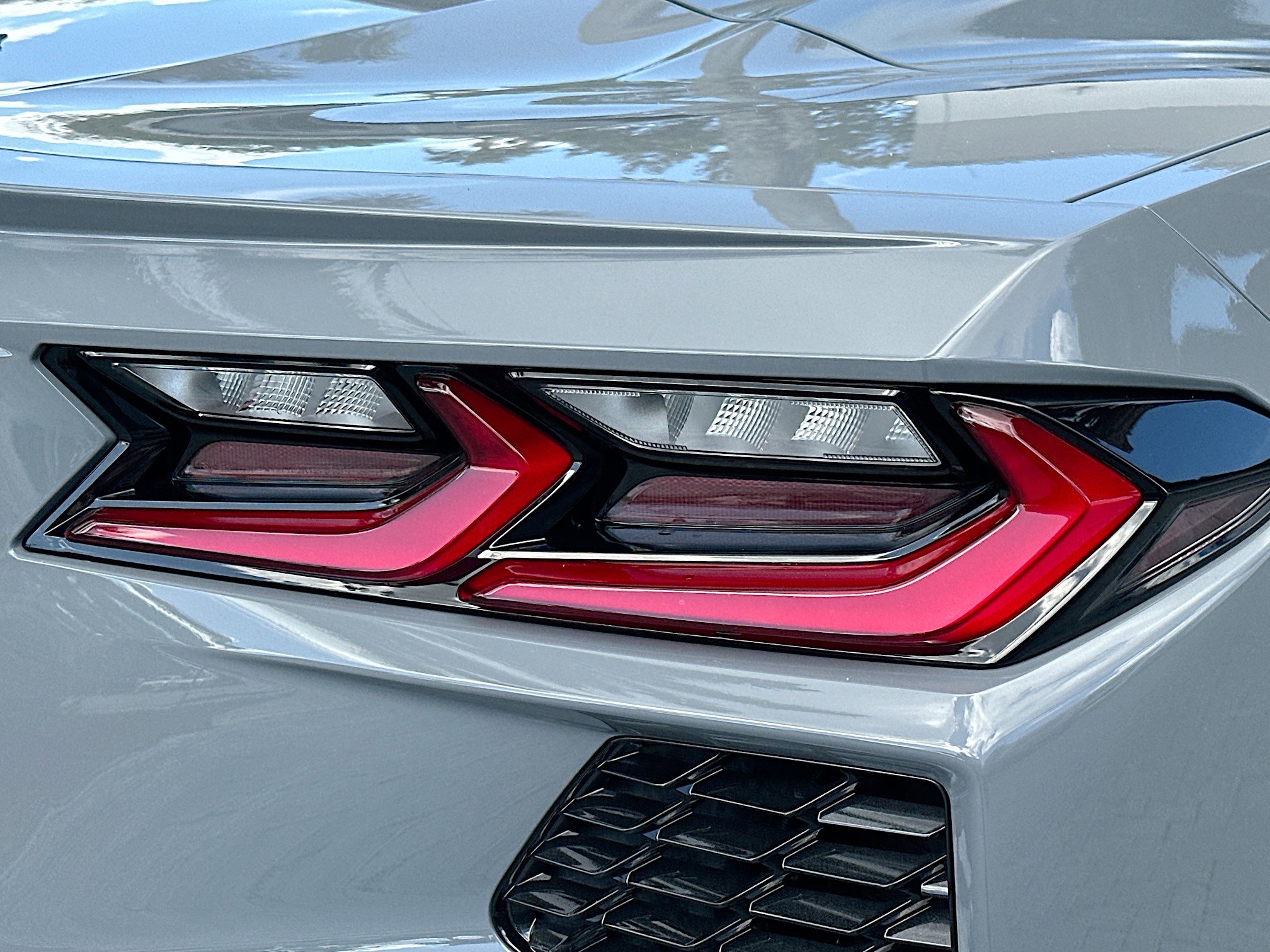 Used 2025 Chevrolet Corvette 2LT w/ Stealth Interior Trim Package image 25