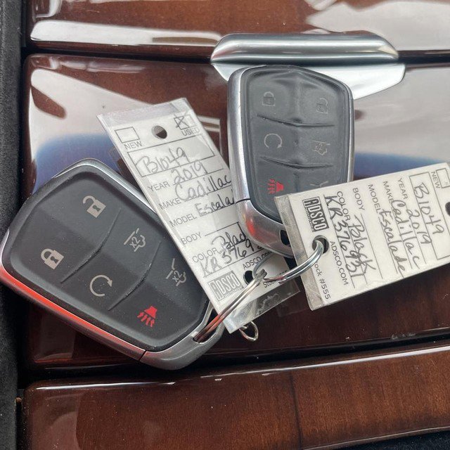 Used 2019 Cadillac Escalade Luxury image 21