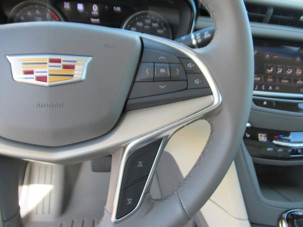 Used 2024 Cadillac XT5 Premium Luxury w/ Technology Package image 19