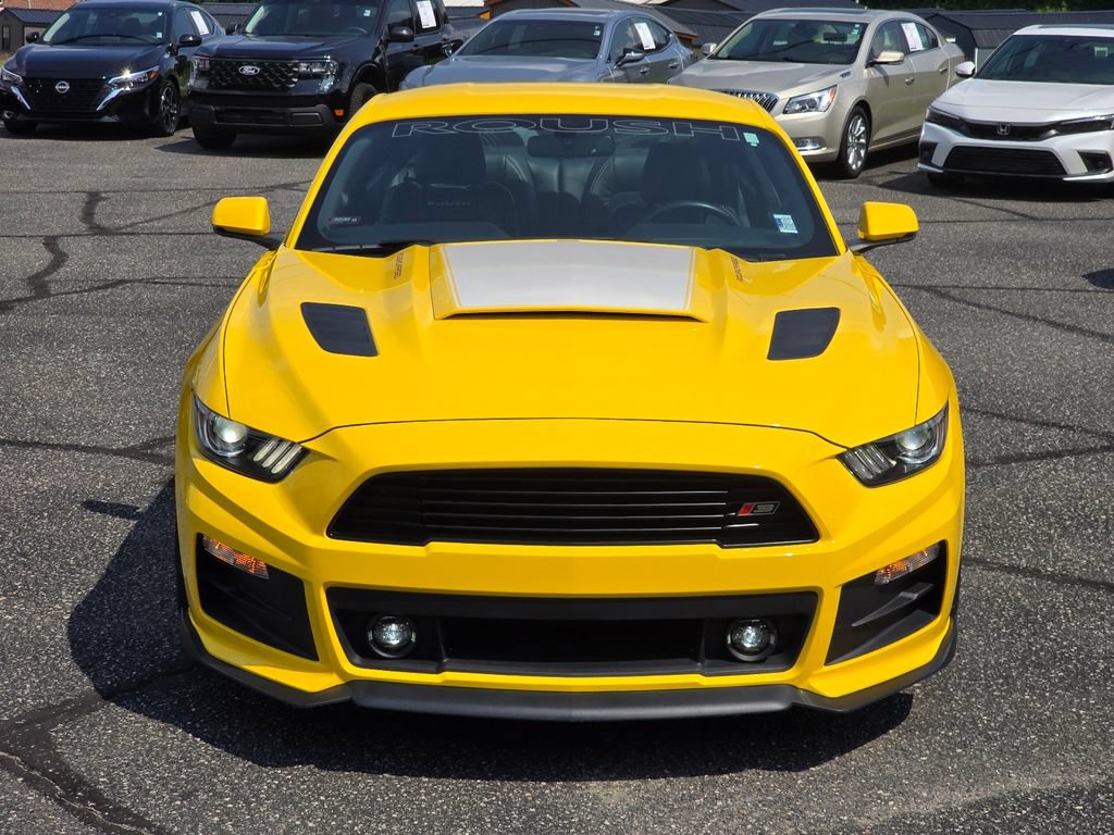 Used 2017 Ford Mustang GT Premium w/ GT Performance Package RWD image 22