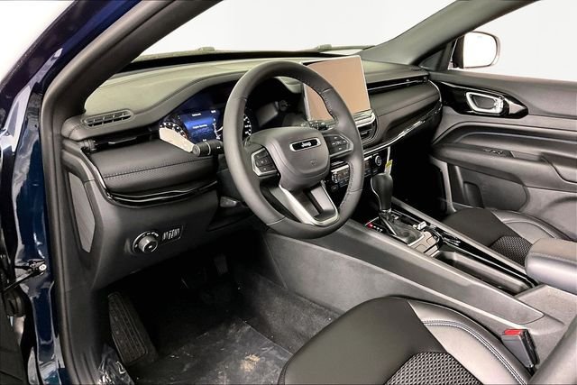 New 2026 Jeep Compass Latitude AWD/4WD image 8
