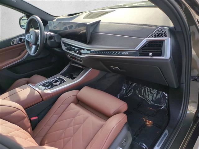 Certified 2025 BMW X5 xDrive50e w/ Executive Package image 24