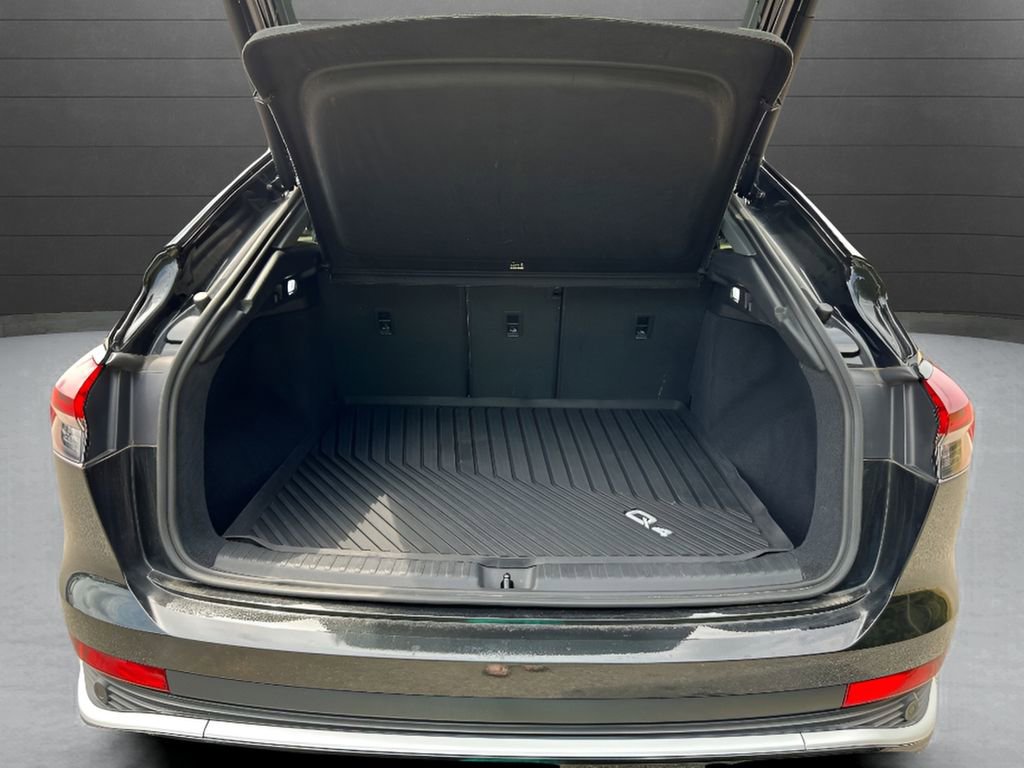 Used 2023 Audi Q4 e-tron Premium Plus w/ Premium Plus image 28