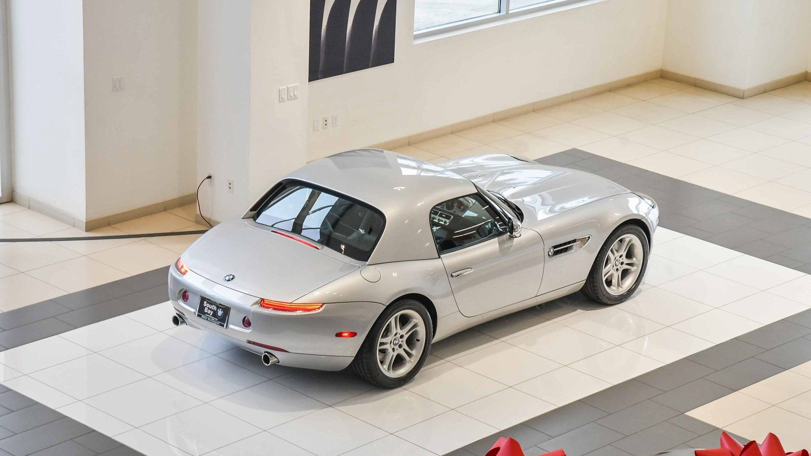 Used 2002 BMW Z8 image 57