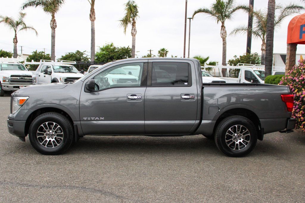 Used 2021 Nissan Titan SV w/ SV Convenience Package AWD/4WD image 5