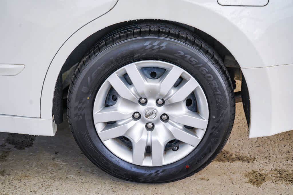 Used 2012 Nissan Altima 2.5 FWD image 11