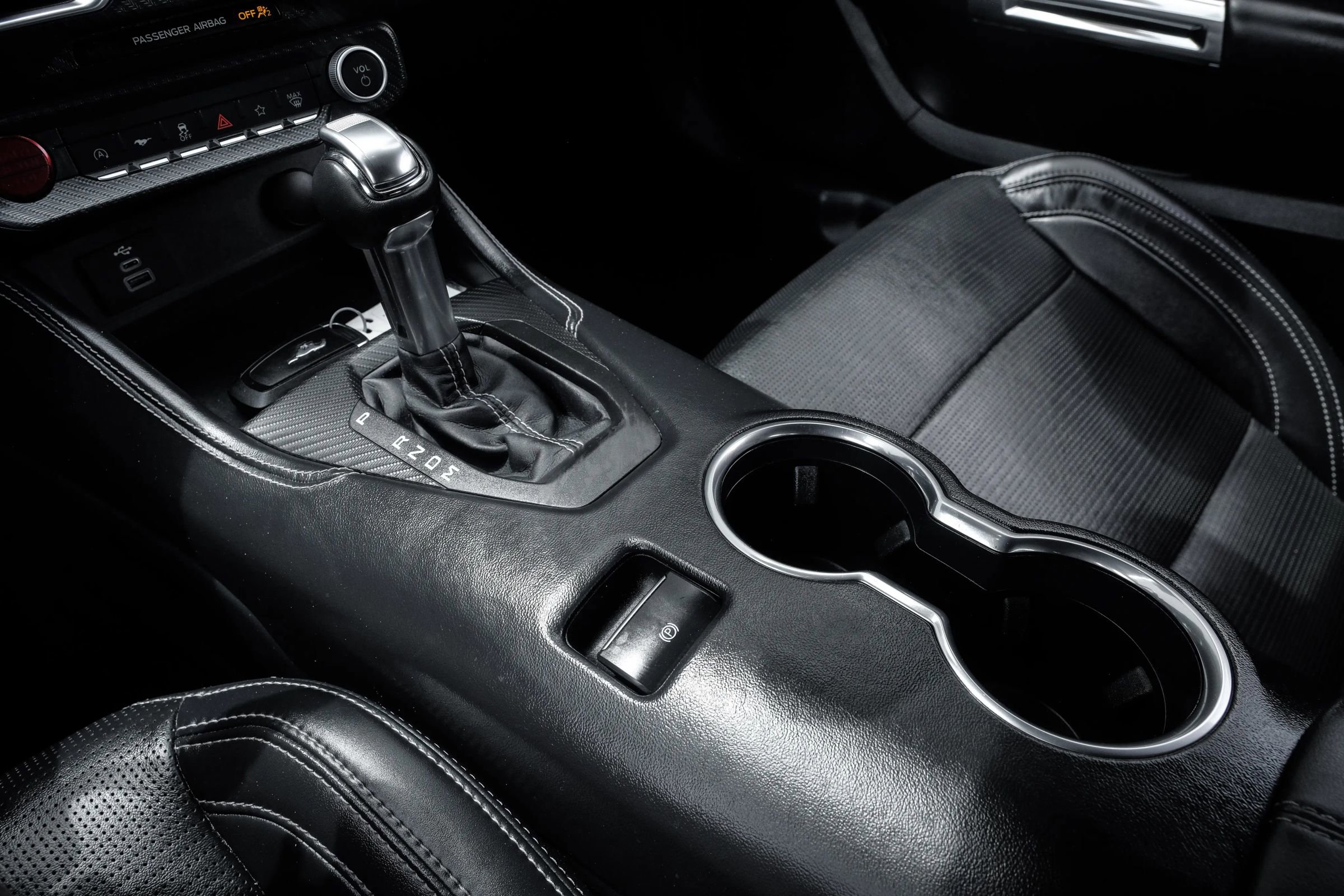 Used 2025 Ford Mustang GT Premium RWD image 31
