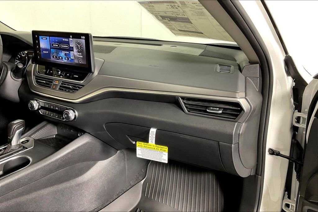 New 2026 Nissan Altima 2.5 SR AWD/4WD image 18