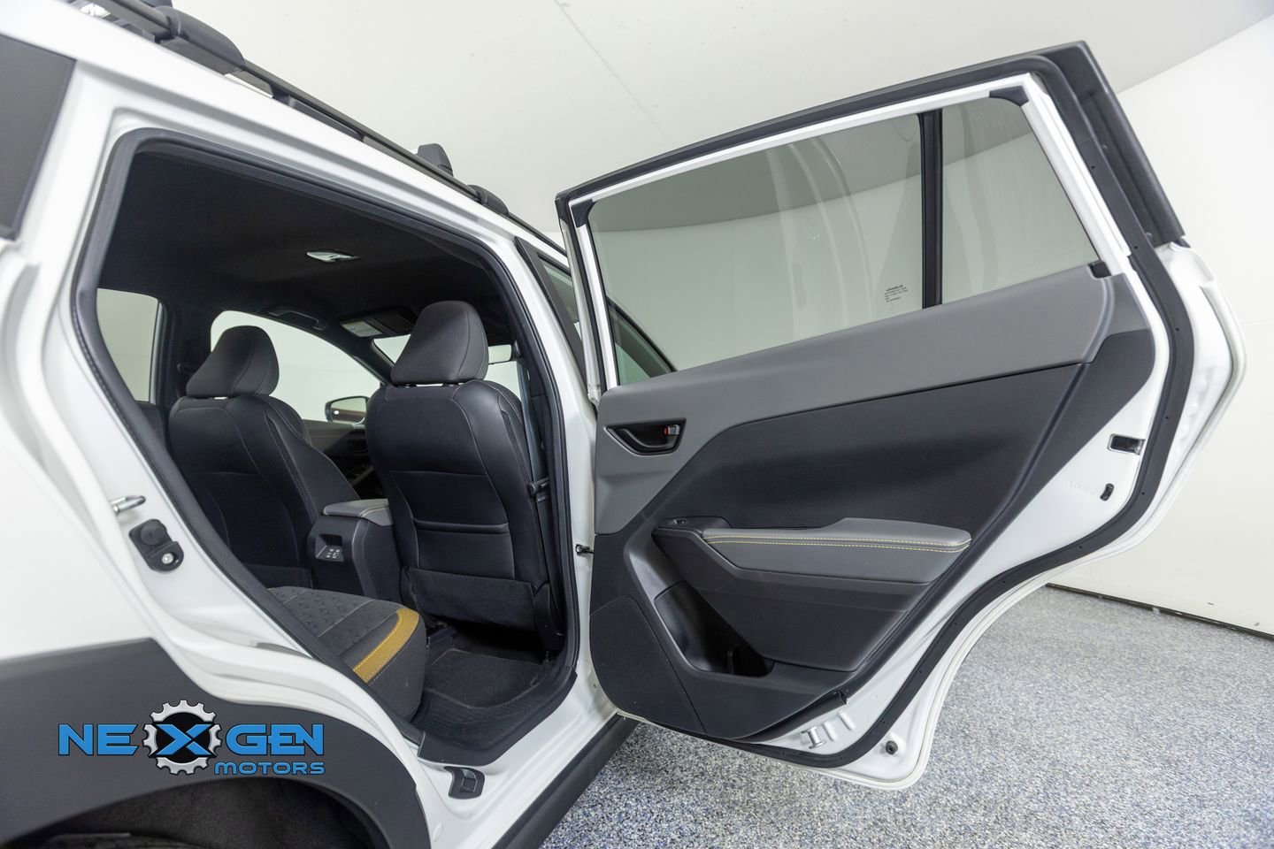 Used 2024 Subaru Crosstrek 2.5i Sport w/ Crosstrek Mirror Package image 29