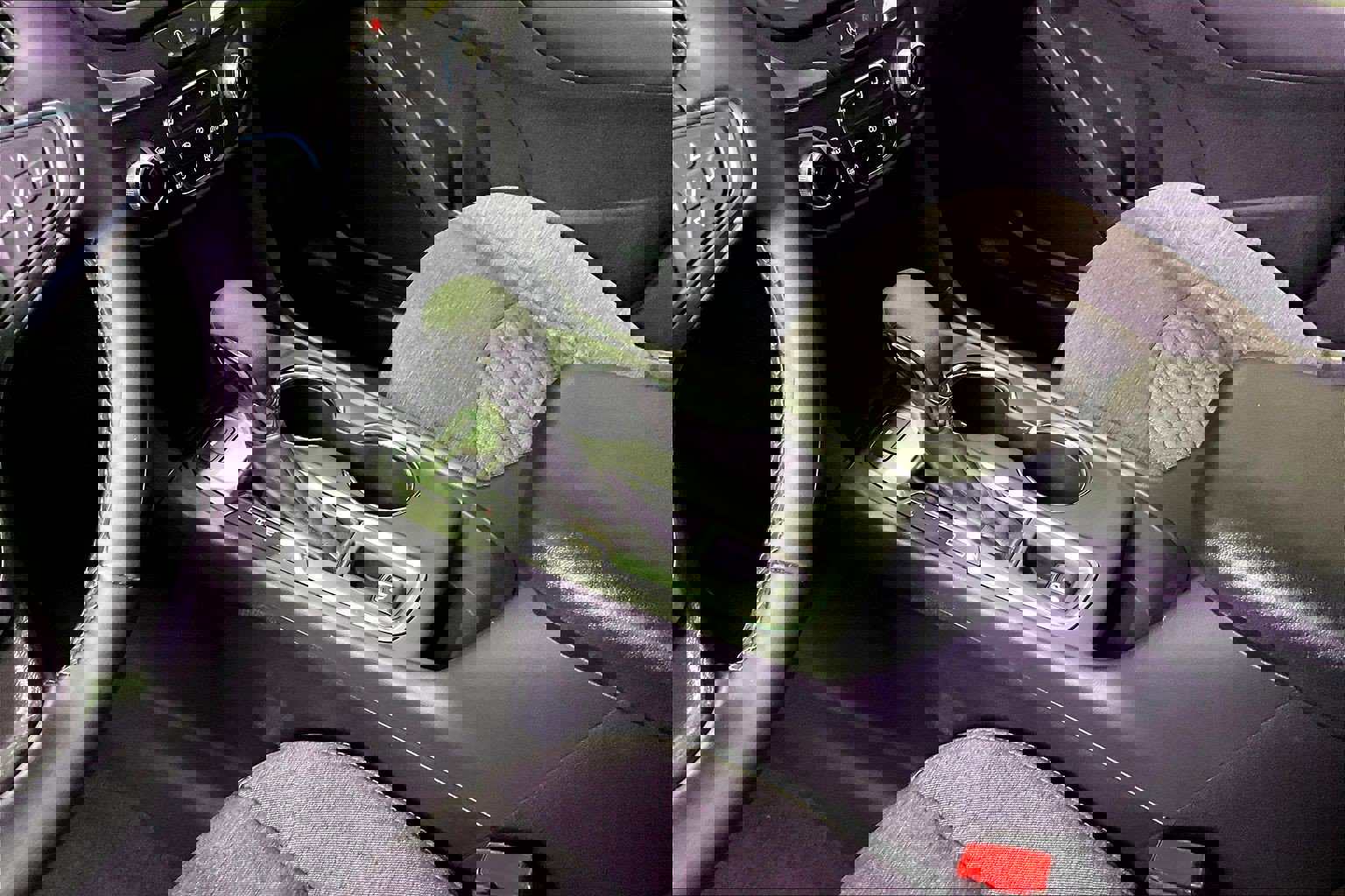 Used 2024 Chevrolet Equinox LT image 17