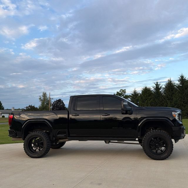 Used 2021 GMC Sierra 2500 Denali w/ Denali Black Diamond Edition AWD/4WD image 5