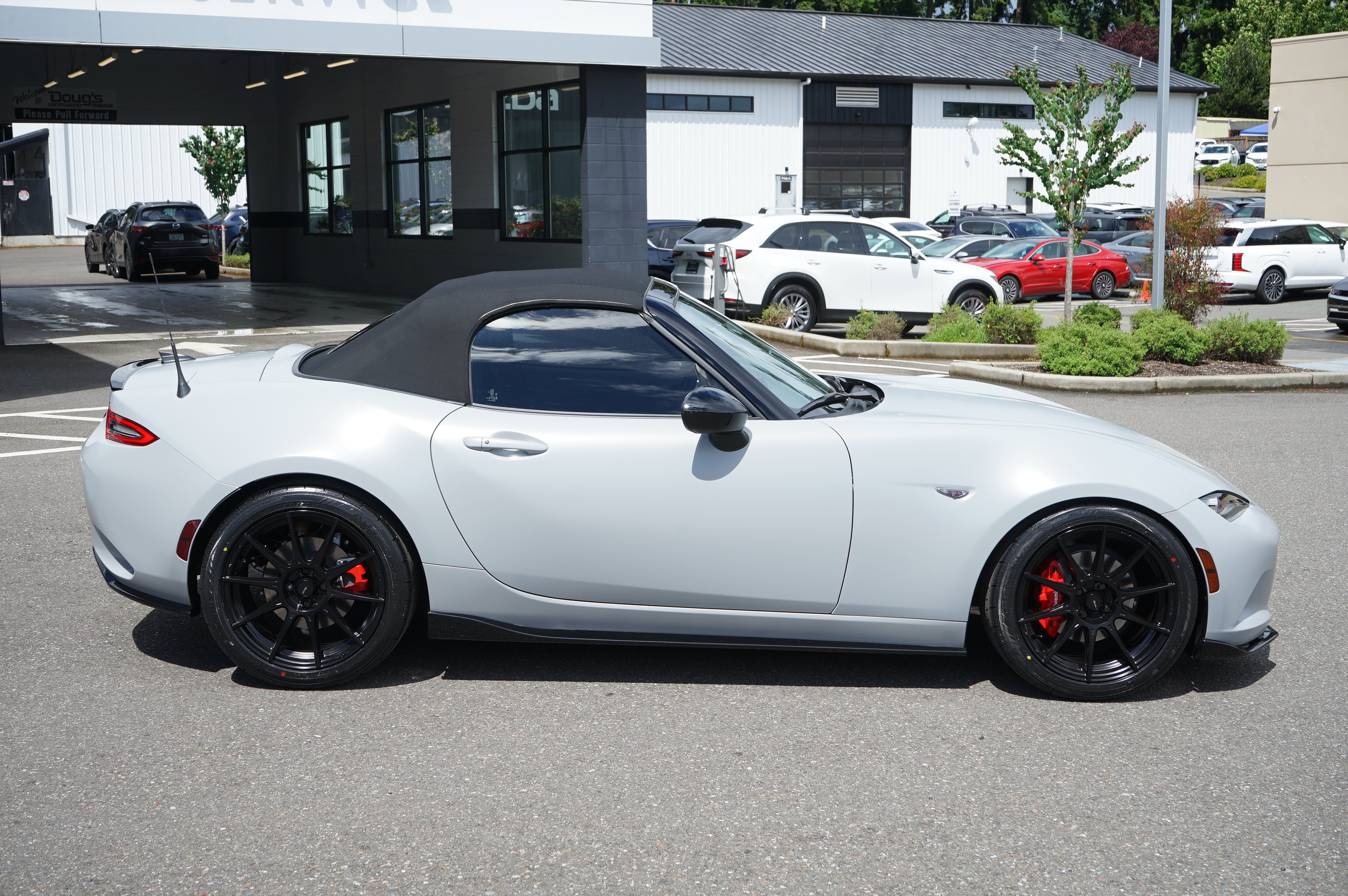 Used 2025 MAZDA MX-5 Miata Club w/ Brembo/BBS Recaro Package RWD image 2