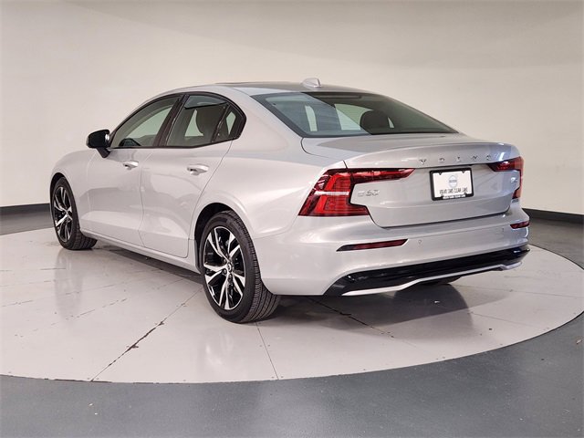 Used 2024 Volvo S60 B5 Core image 6
