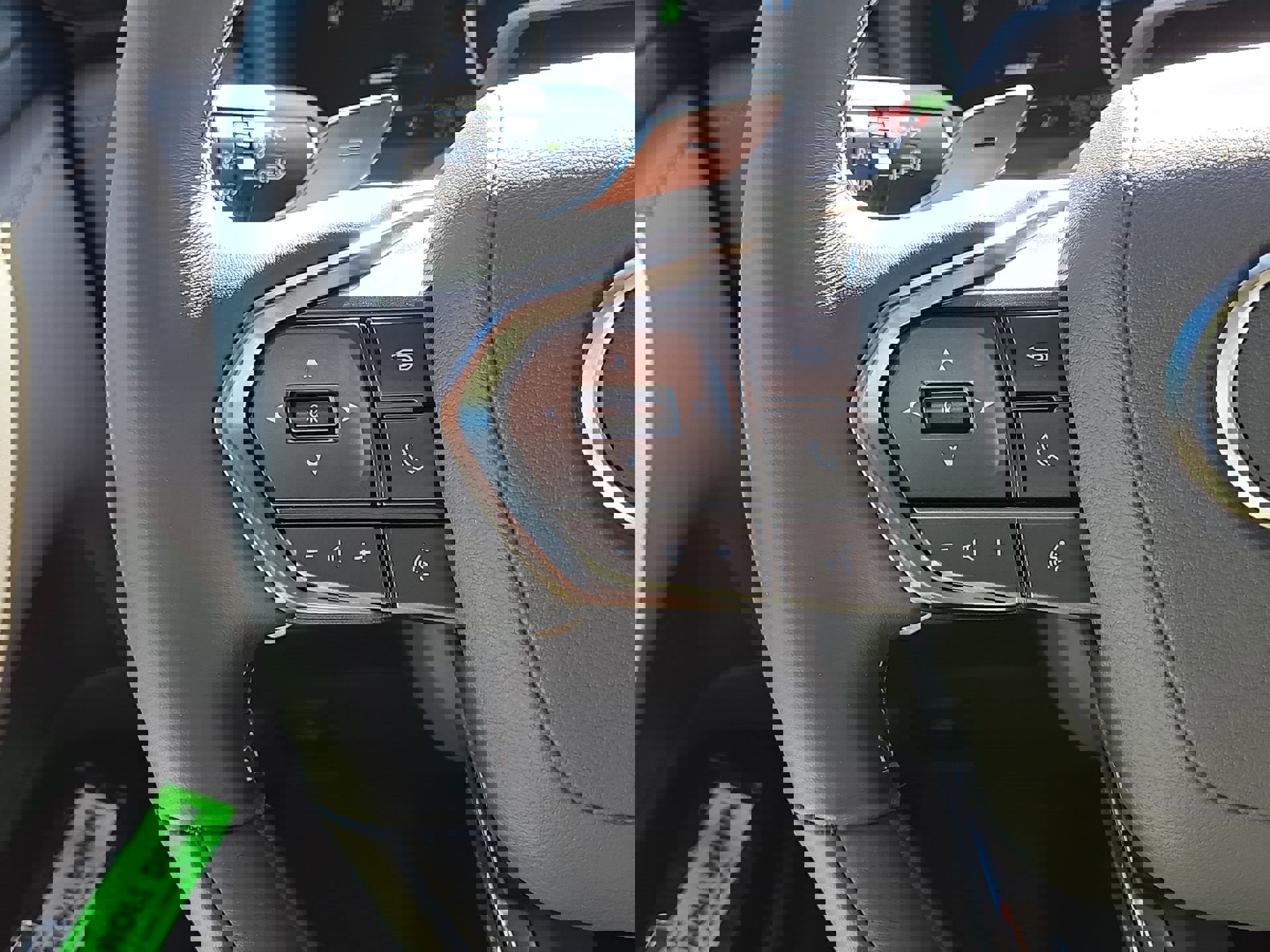 New 2026 Lexus LX 700h Luxury image 21