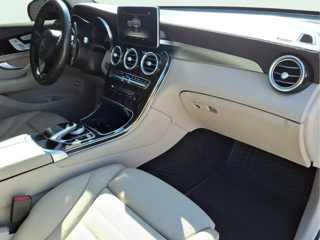 Used 2018 Mercedes-Benz GLC 43 AMG 4MATIC image 24