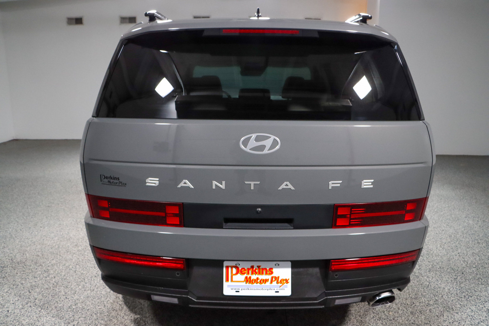 Used 2025 Hyundai Santa Fe SEL FWD image 8