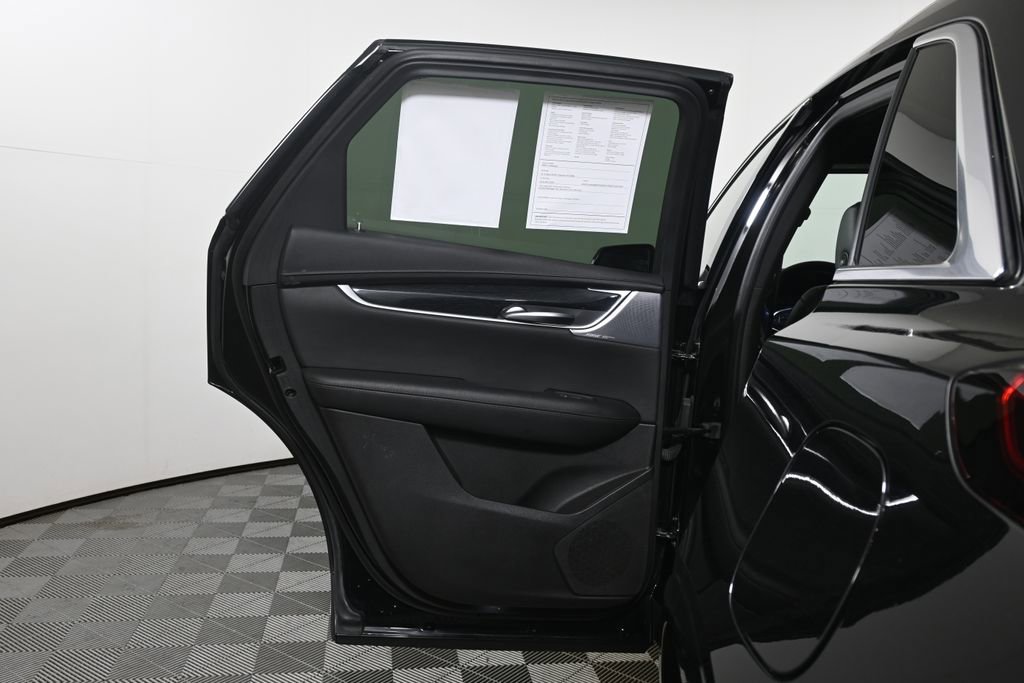 Used 2020 Cadillac XT5 Premium Luxury AWD/4WD image 31