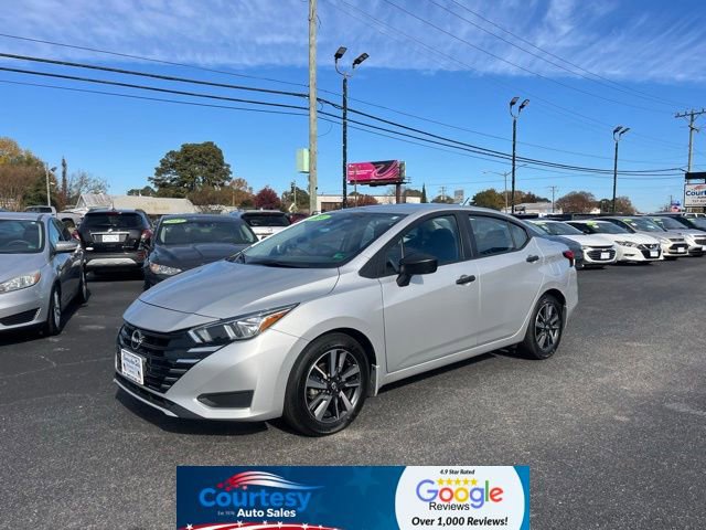 Used 2024 Nissan Versa S w/ S Plus Package image 3