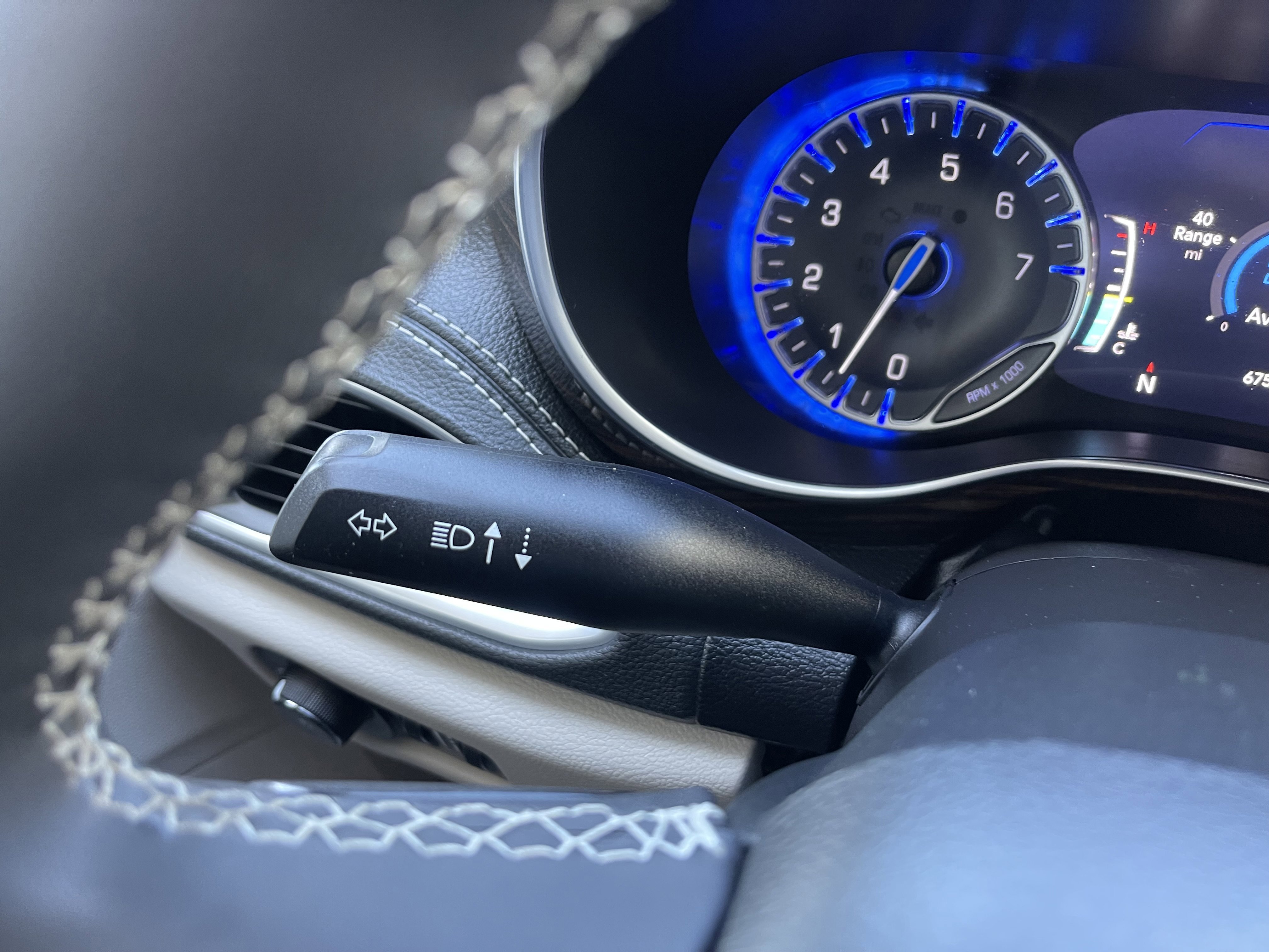 Used 2022 Chrysler Pacifica Limited FWD image 43