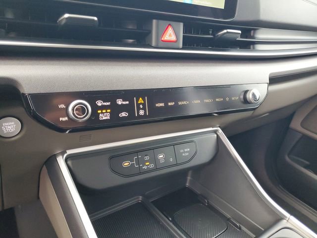 New 2026 Kia Carnival EX FWD image 18