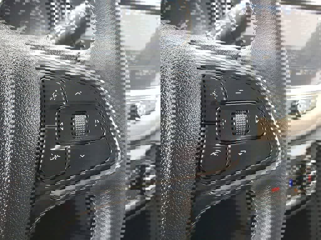 Used 2023 Buick Encore GX Select image 18