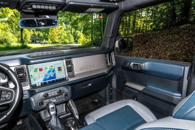 Used 2021 Ford Bronco First Edition AWD/4WD image 40