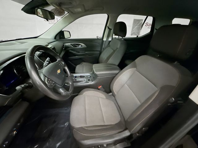 Used 2021 Chevrolet Traverse LT image 22