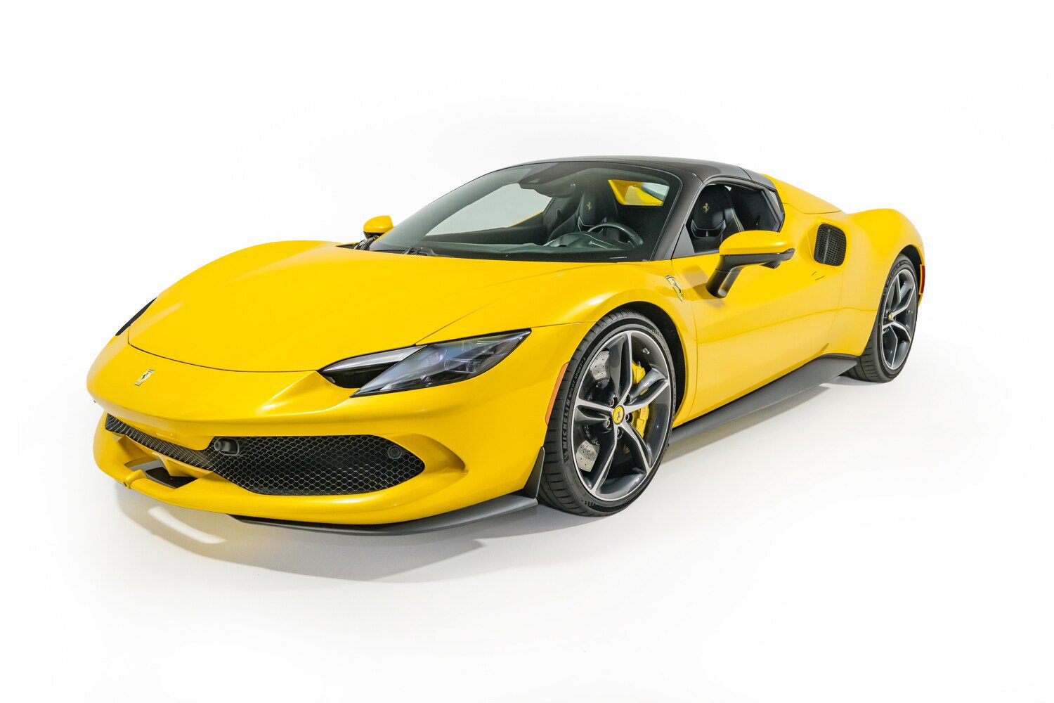 Used 2024 Ferrari 296 GTS RWD image 2