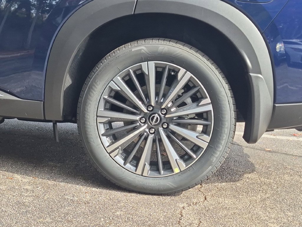 New 2026 Nissan Pathfinder Platinum AWD/4WD image 13