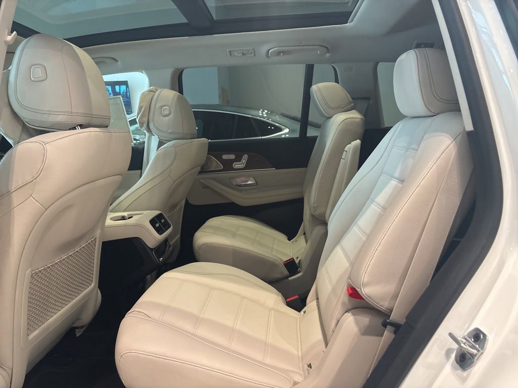New 2026 Mercedes-Benz GLS 450 4MATIC image 14