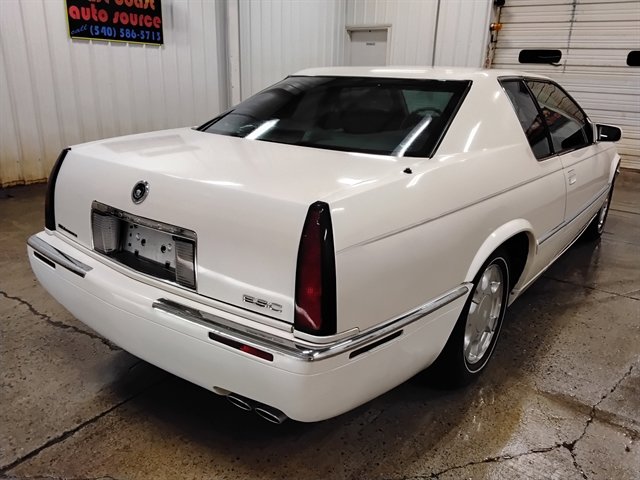 Used 2001 Cadillac Eldorado ESC w/ Comfort/Convenience Pkg FWD image 3