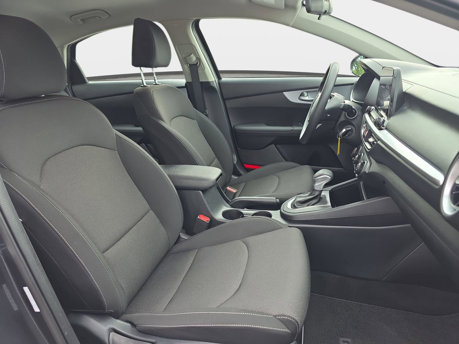 Used 2024 Kia Forte LXS FWD image 10