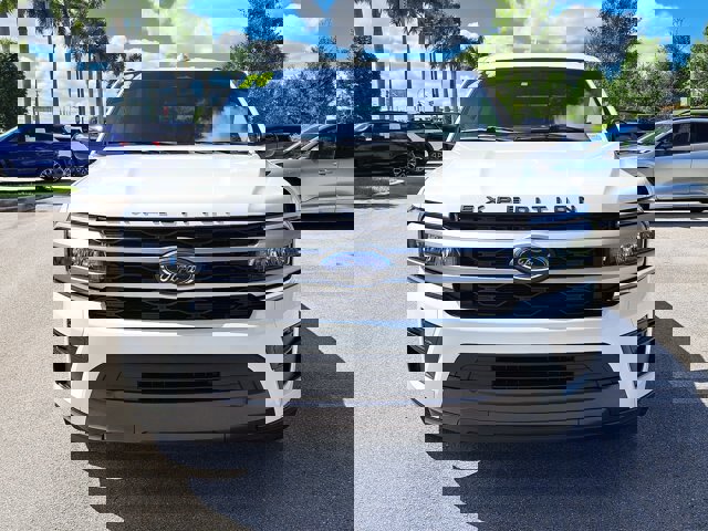 Certified 2024 Ford Expedition Max XLT image 2