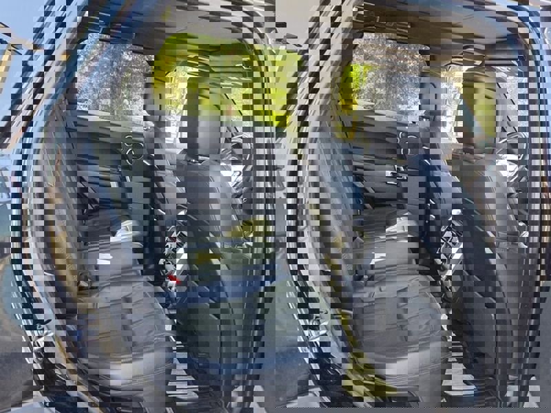 Used 2018 Land Rover Range Rover Sport HSE image 15