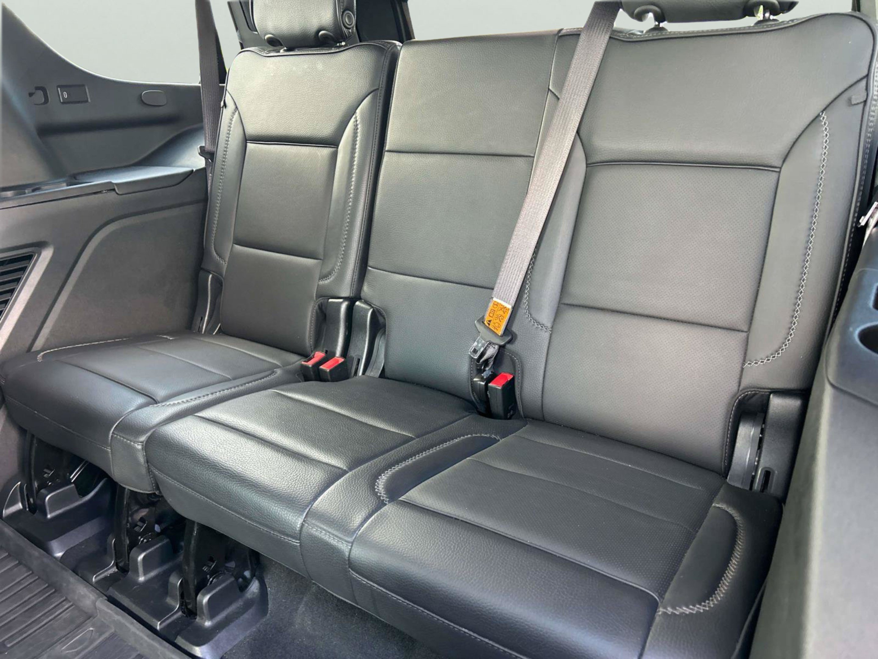 Used 2023 GMC Yukon Denali w/ LPO, Floor Liner Package AWD/4WD image 18