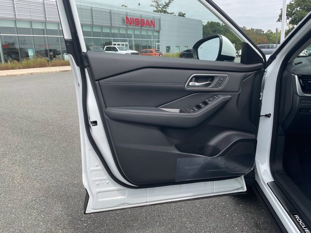 New 2026 Nissan Rogue Platinum AWD/4WD image 11