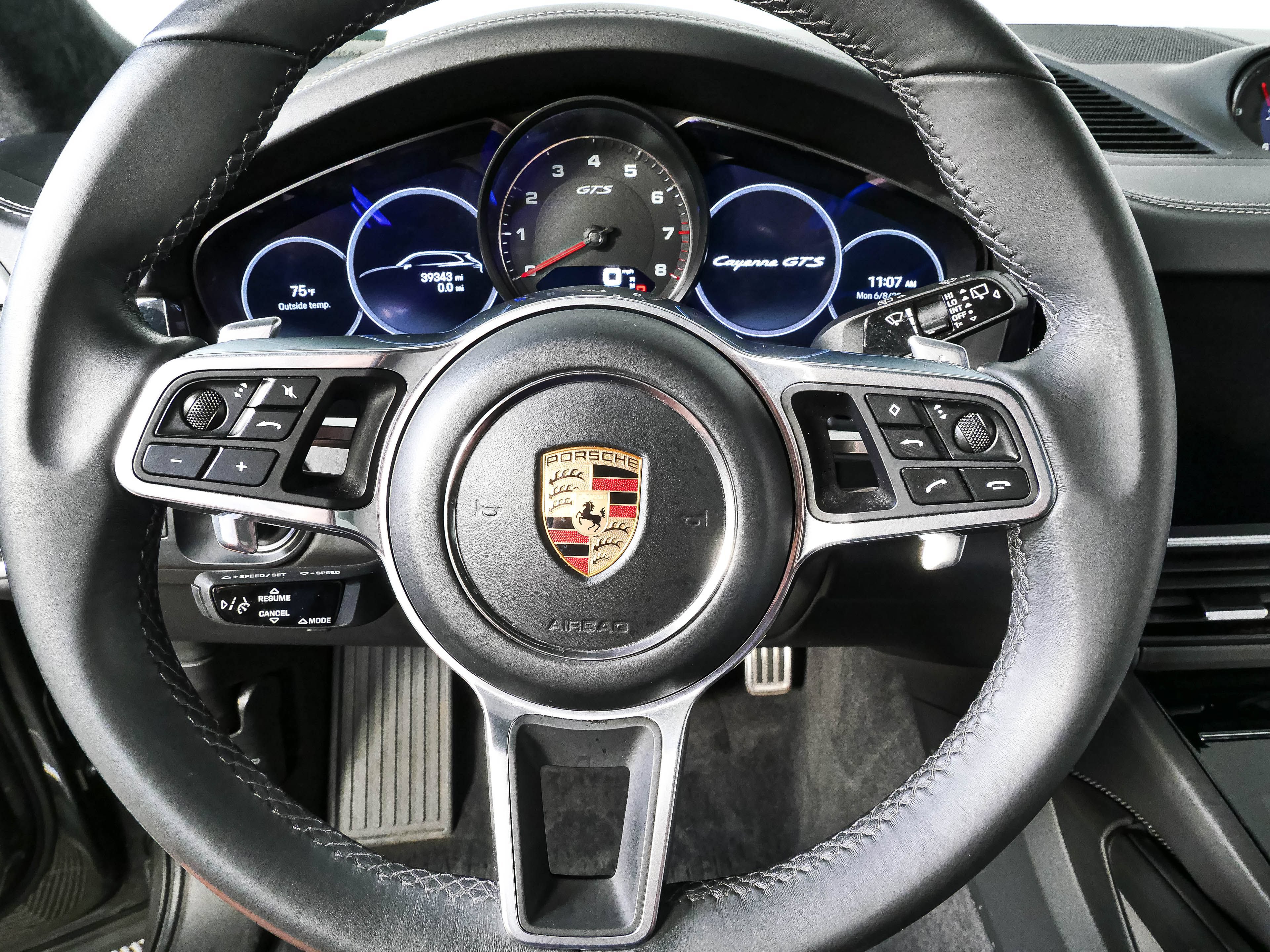 Certified 2023 Porsche Cayenne GTS w/ Premium Package AWD/4WD image 10