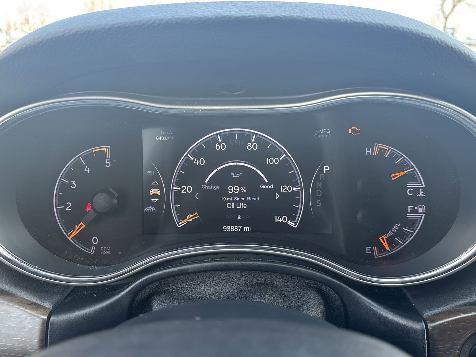 Used 2015 Jeep Grand Cherokee Limited w/ Trailer Tow Group IV image 17