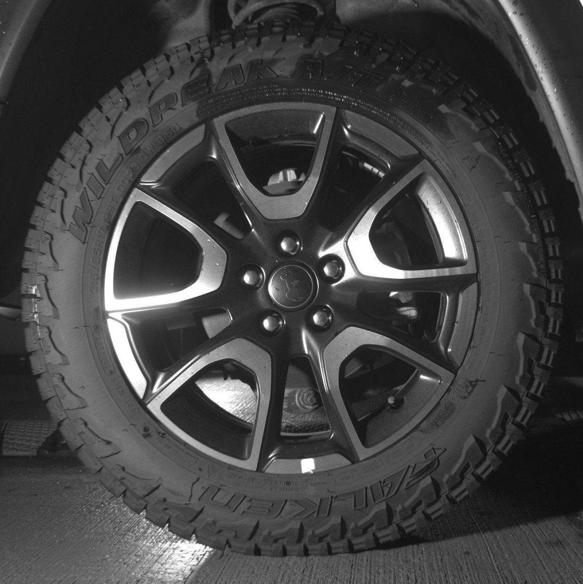 Used 2025 Jeep Compass Trailhawk image 15