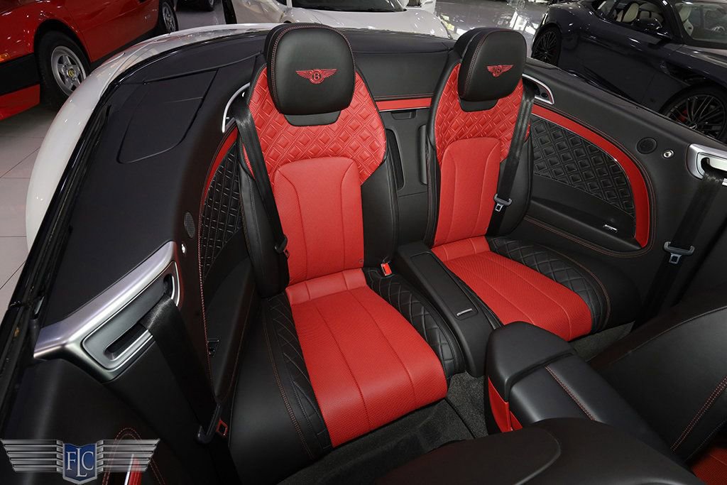 Used 2022 Bentley Continental GT V8 image 19
