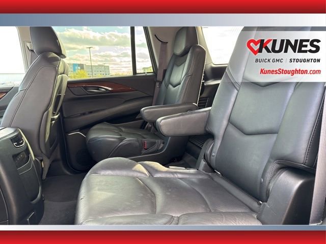 Used 2017 Cadillac Escalade Premium Luxury image 16