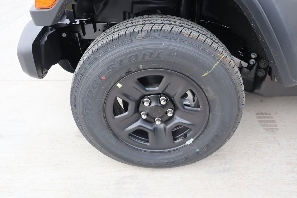 New 2026 Jeep Gladiator Sport image 16