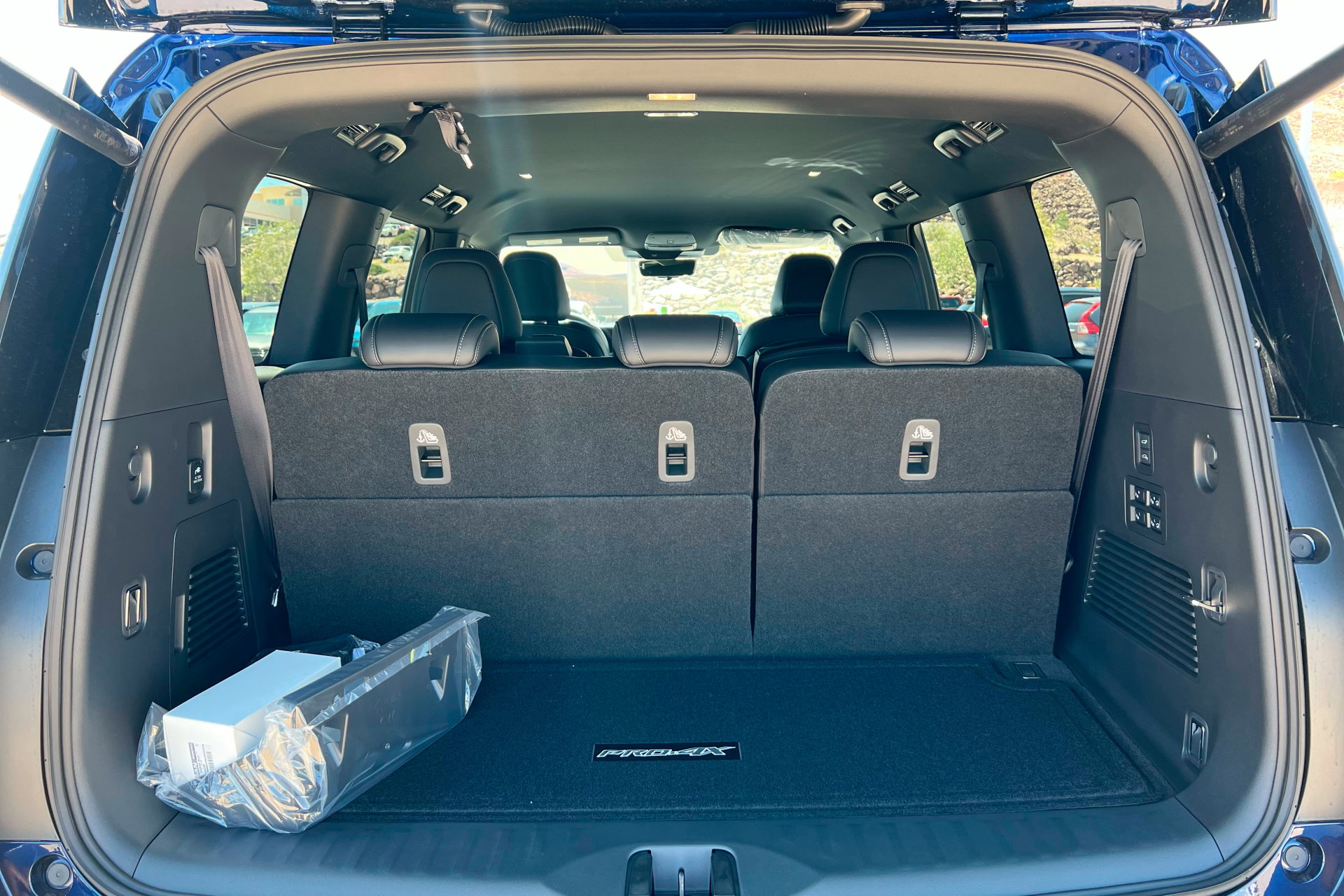 New 2025 Nissan Armada PRO-4X image 23