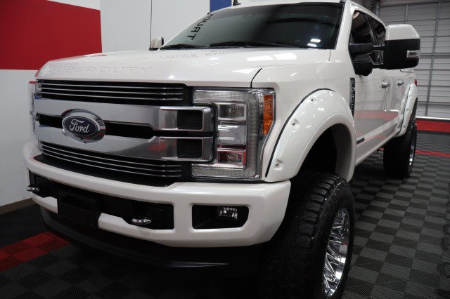 Used 2019 Ford F250 Limited w/ FX4 Off-Road Package AWD/4WD image 4