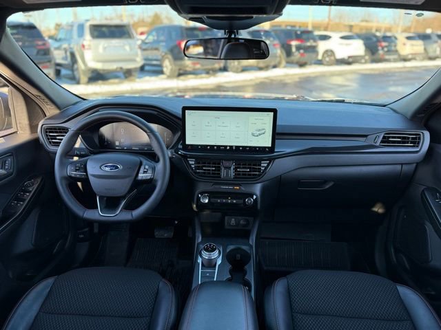 Used 2025 Ford Escape ST-Line w/ Tech Pack #1 image 2