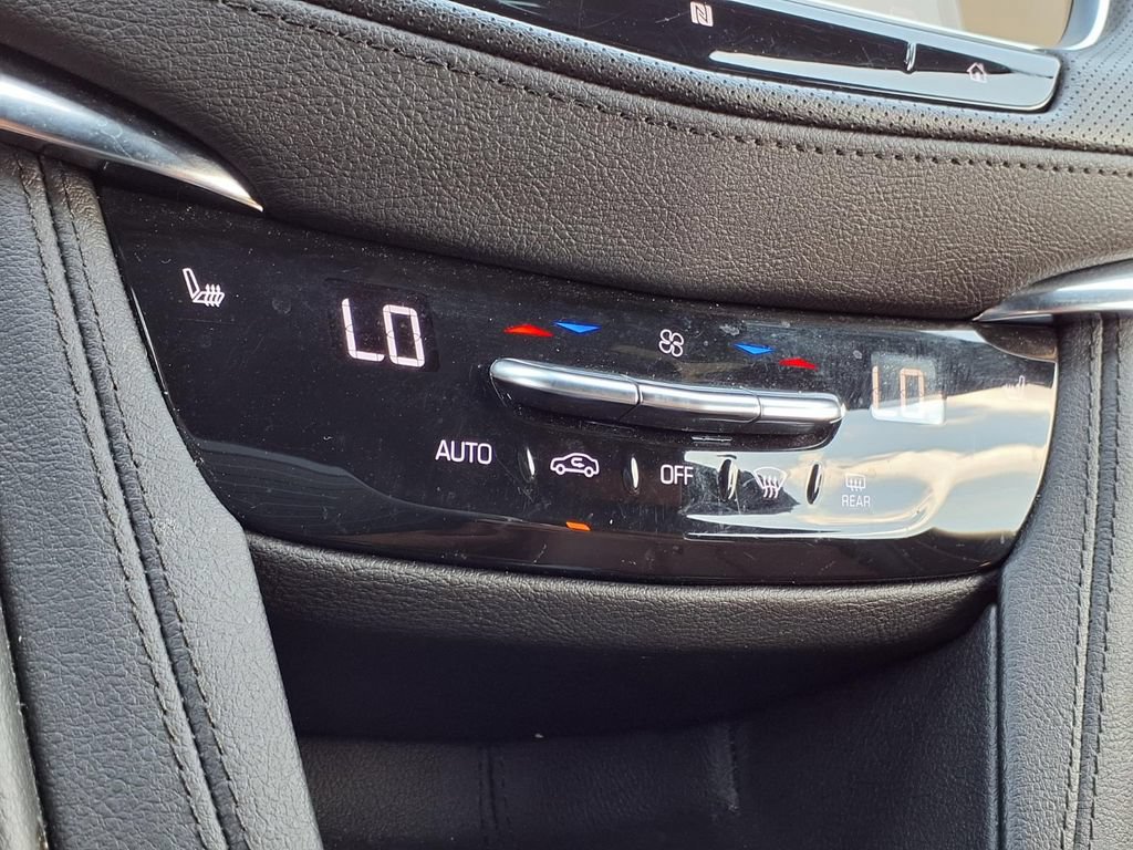 Used 2020 Cadillac XT5 Premium Luxury FWD image 9