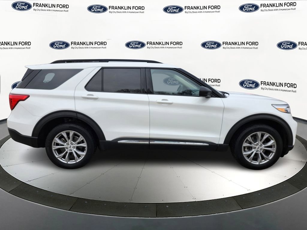 Certified 2022 Ford Explorer XLT w/ Equipment Group 202A image 6