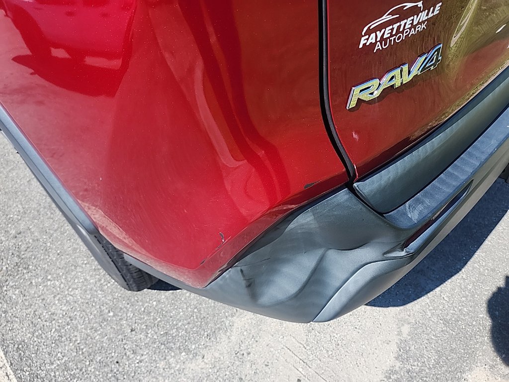 Used 2021 Toyota RAV4 XLE w/ Convenience Package AWD/4WD image 12