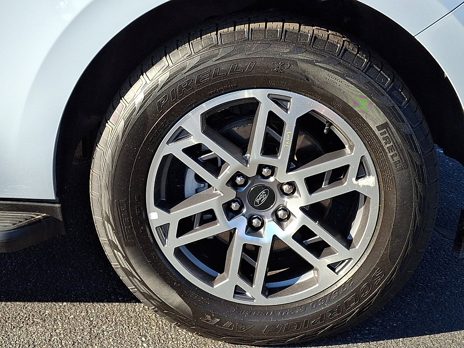 Used 2025 Ford Expedition Active image 8